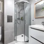 Cozy In New Town By Easybnb Premium Апартаменты *