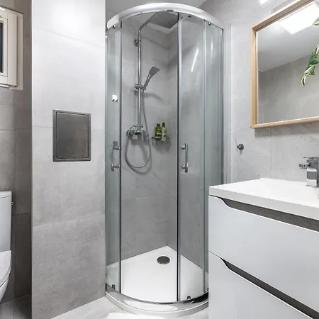 Cozy 1-Bedroom Center Apartment By Easybnb Premium Апартаменты *